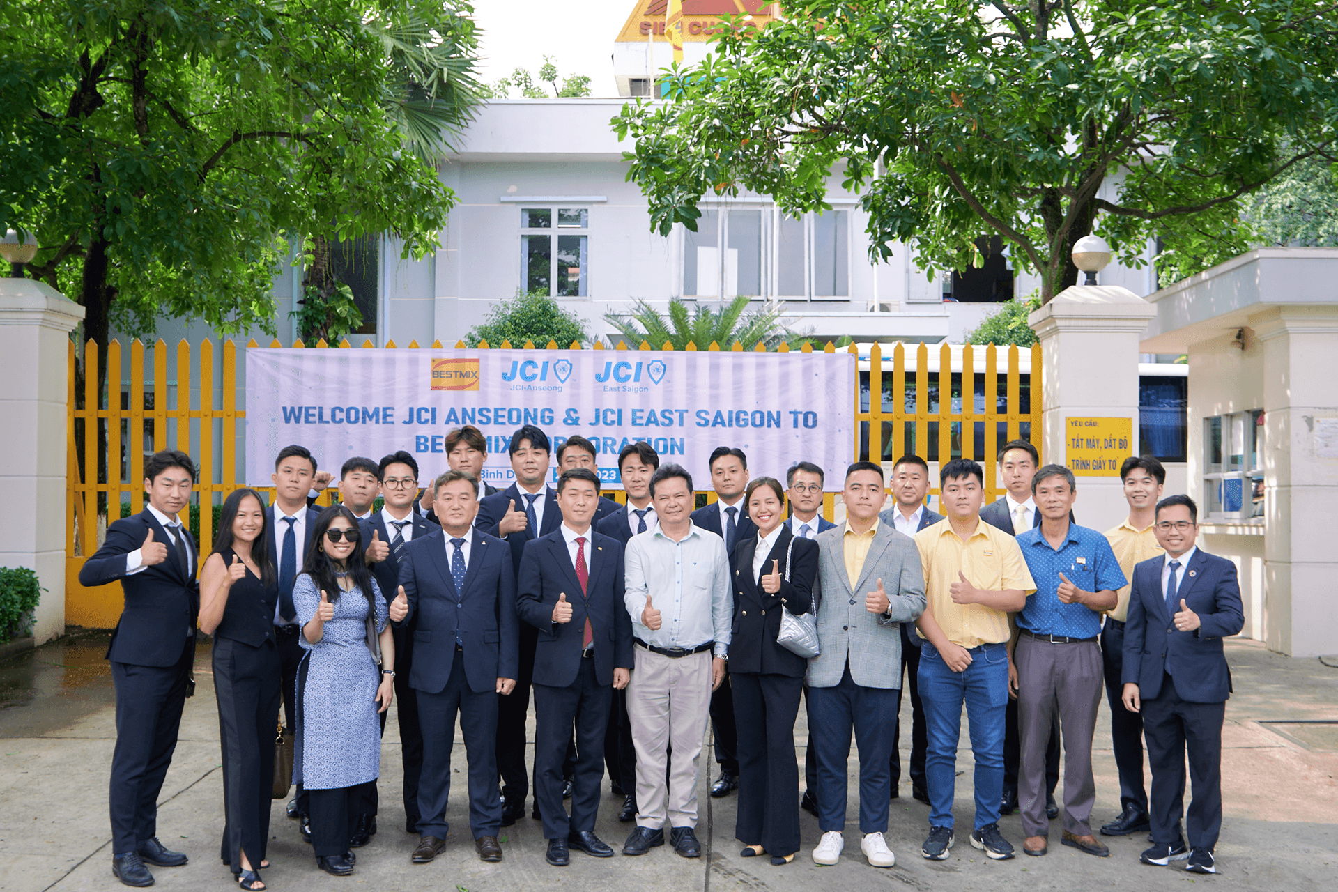 Liên đoàn Lãnh đạo và Doanh nhân Trẻ Thế giới - Chi hội JCI East Saigon và JCI Anseong từ Hàn Quốc tham quan nhà máy Bestmix